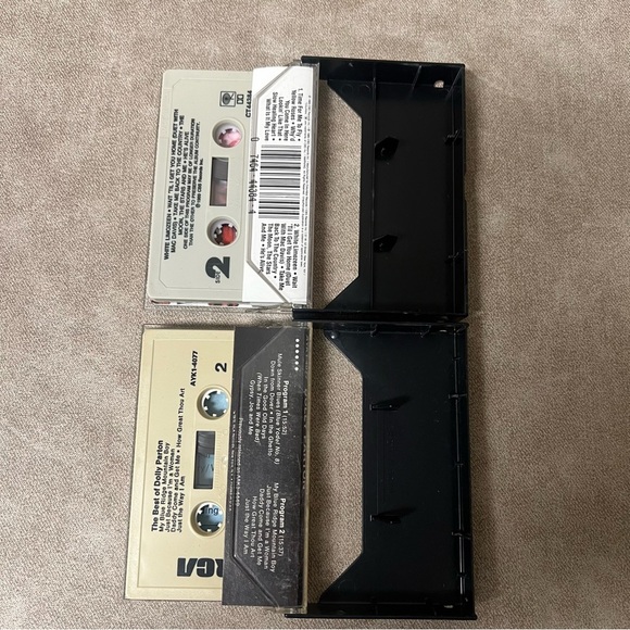 Dolly Parton Lot Of (2) Cassette Tapes - Picture 2 of 3